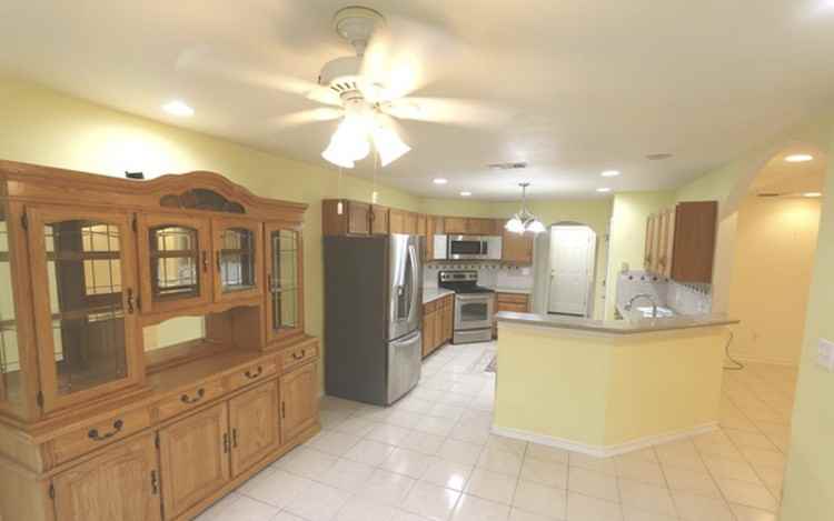 1900 Bentwood Dr #NA - Photo 6 of 10