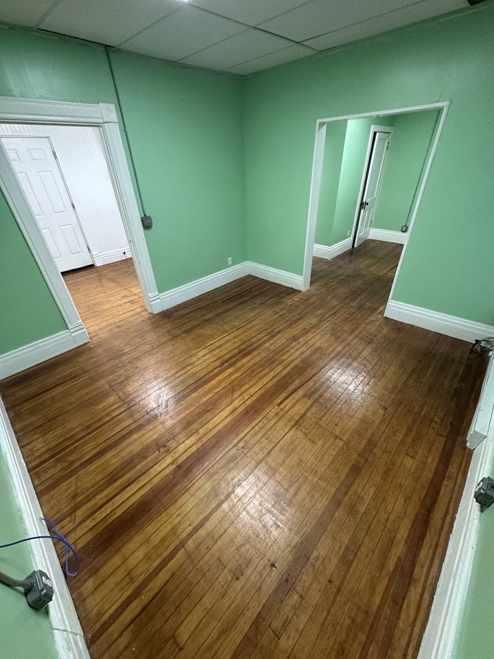 1 E Main St #3 - Photo 2 of 4