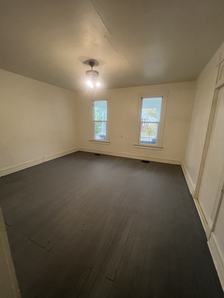 836 Madison Ave - Photo 7 of 10