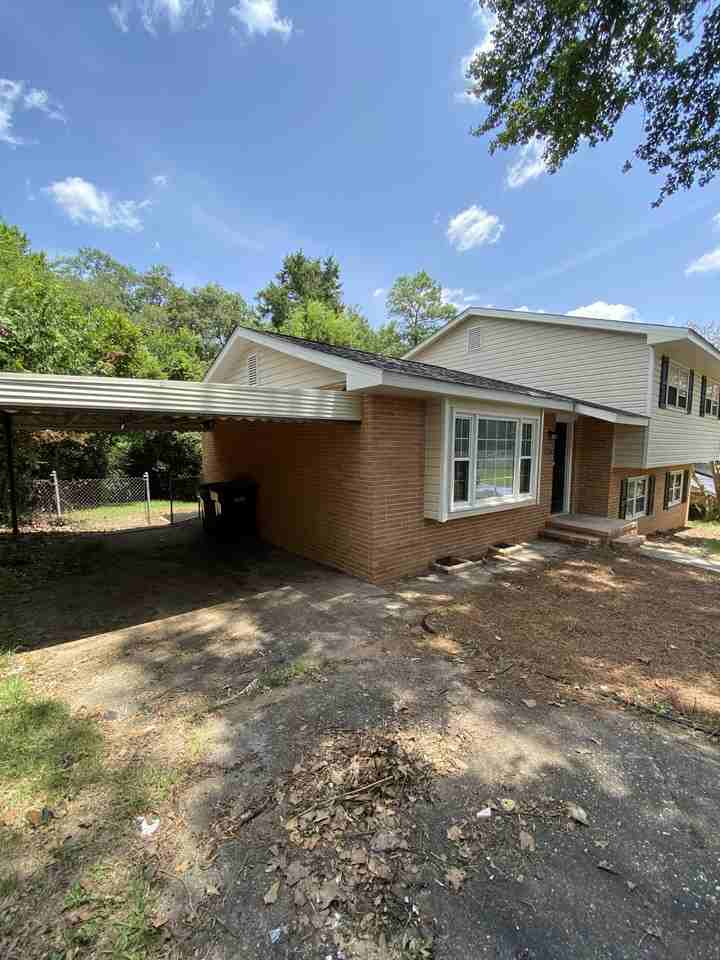 4253 Ridgefield Ct - Photo 4 of 33
