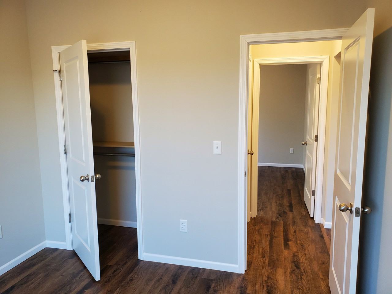 416 S Longbranch Dr - Photo 6 of 17