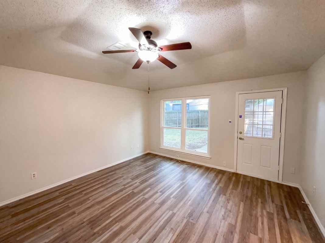 Texas Ave #16 - Photo 2 of 11
