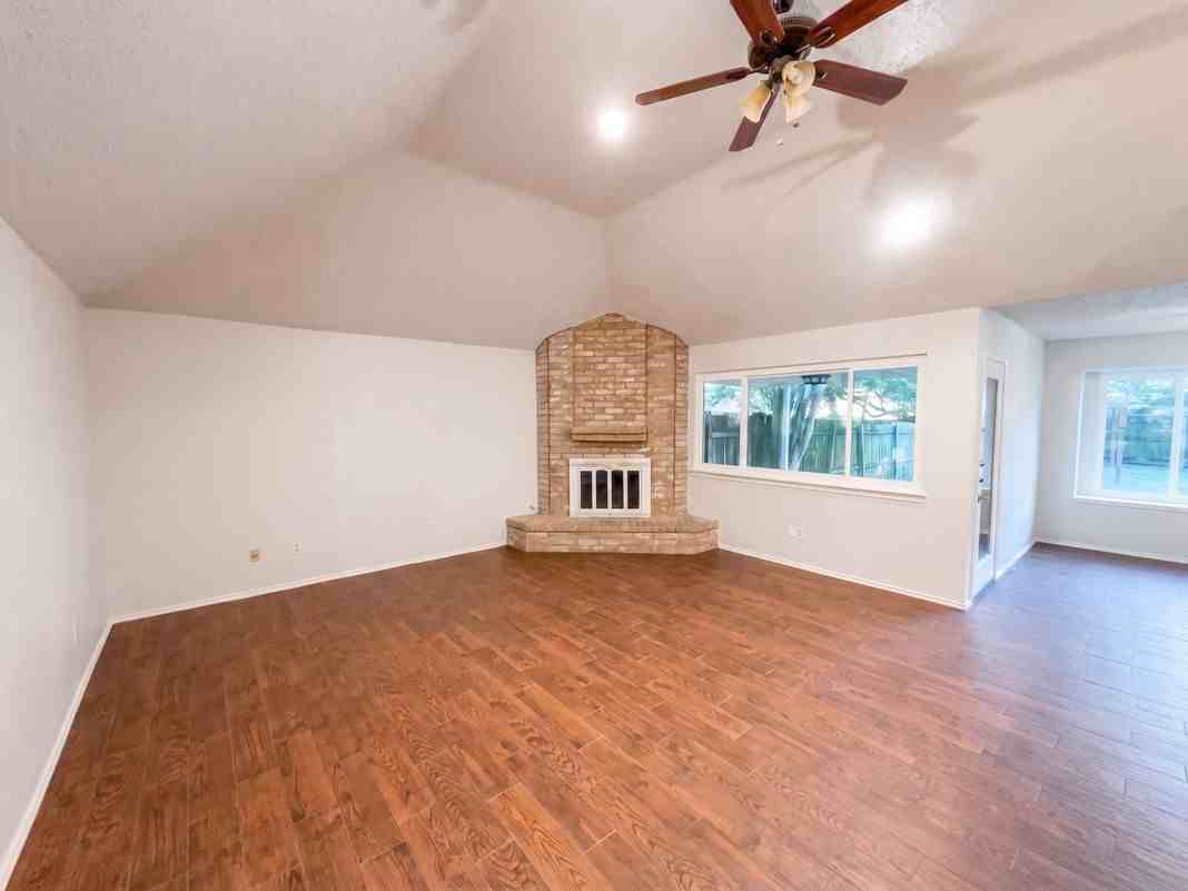 Texas Ave #16 - Photo 6 of 11
