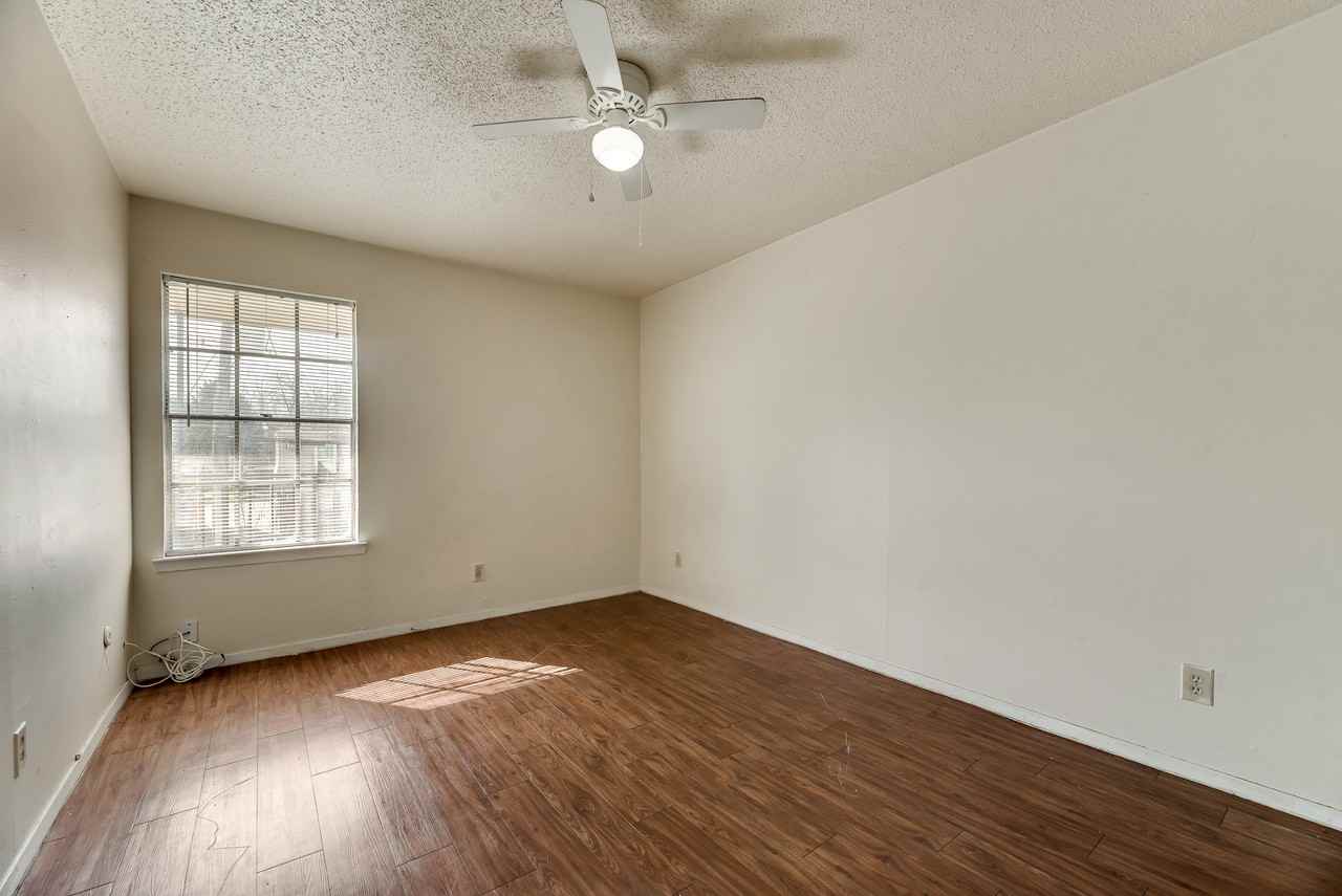 108 E Cedar St #1 - Photo 5 of 19