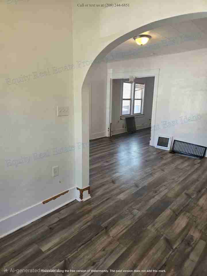 921 W Clark - 1 #921 - Photo 7 of 40