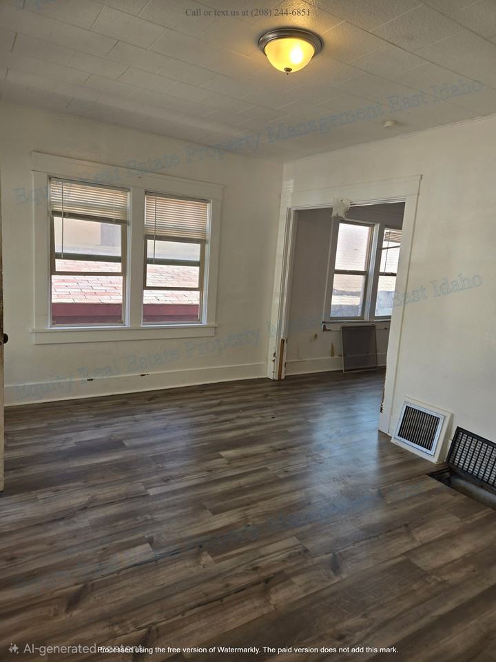 921 W Clark - 1 #921 - Photo 7 of 40