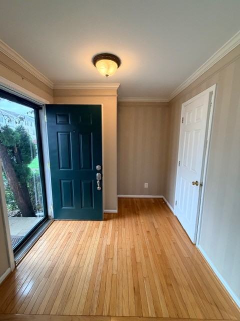 36 Lisa Dr #1 - Photo 2 of 11