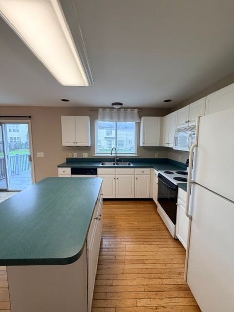 36 Lisa Dr #1 - Photo 4 of 11