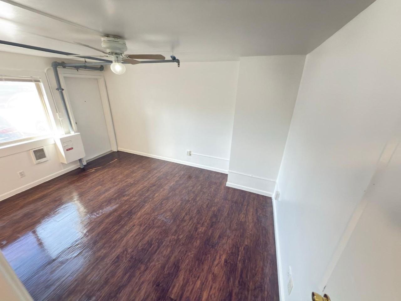 9632 Aurora Ave N - Photo 3 of 22
