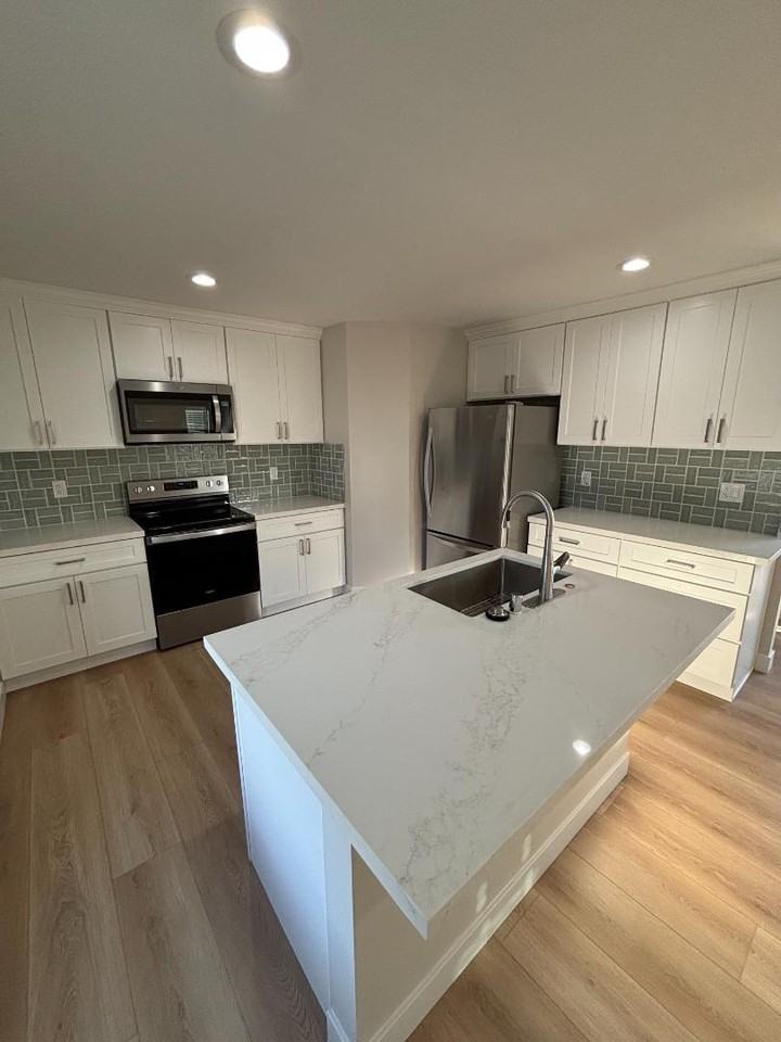 4629 70th St - Photo 3 of 11