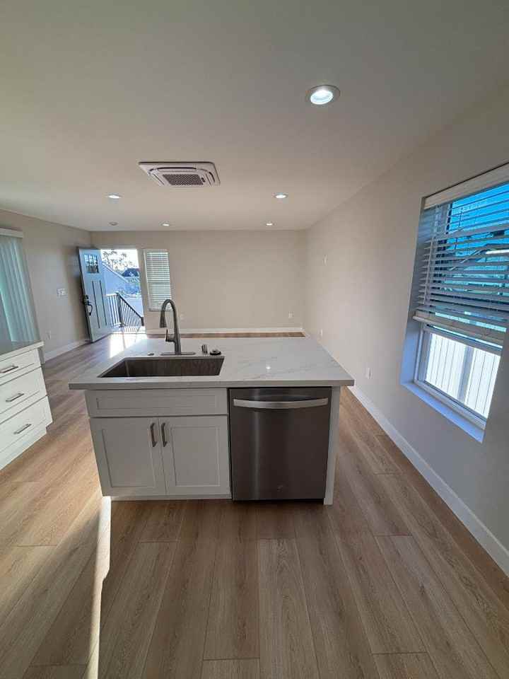 4629 70th St - Photo 4 of 11