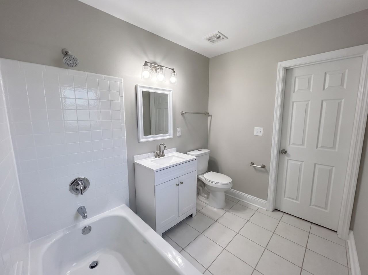 500 NE 135th St - Photo 6 of 10