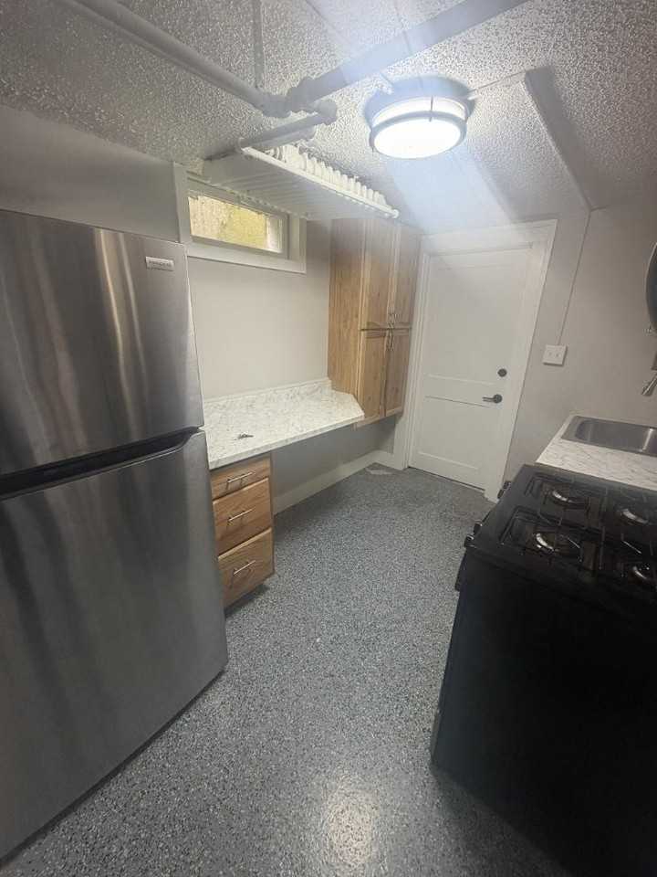 2 Grand Blvd - Photo 7 of 9