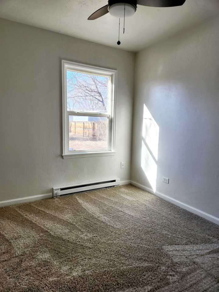 4009 S Pearl St #1 - Photo 7 of 11