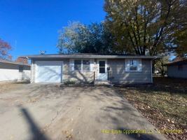 featured image of 126 N Maplewood Ave #1