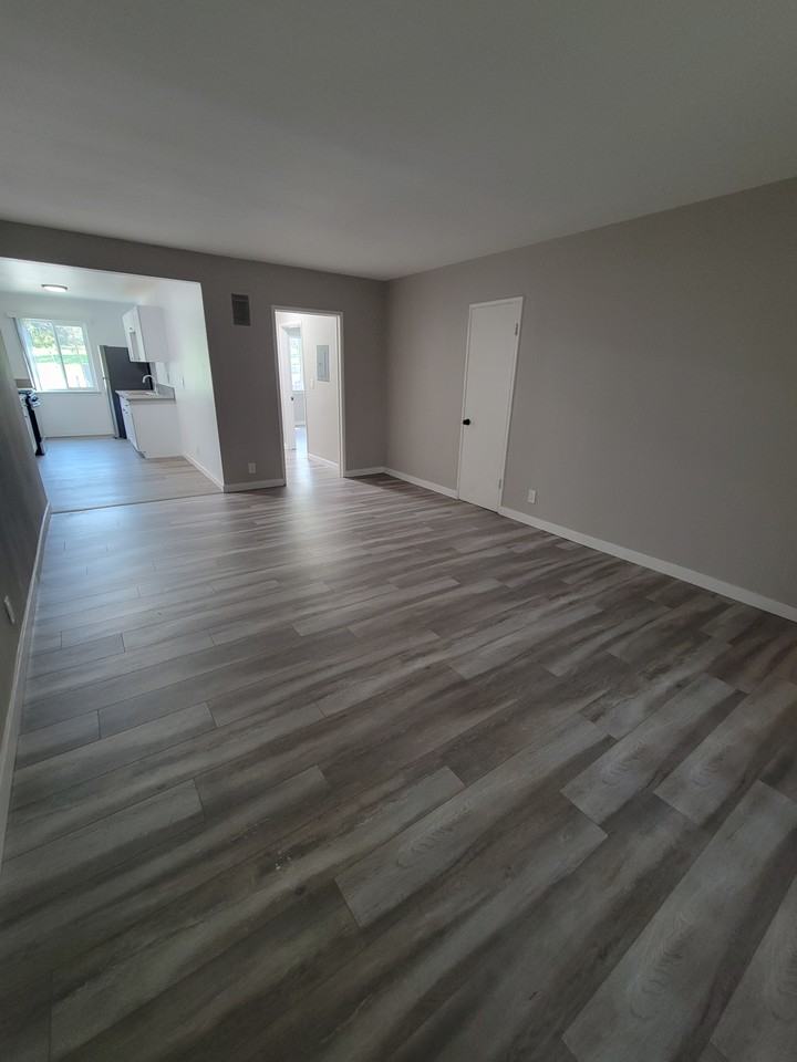 4049 Gelber Place #8 - Photo 3 of 13