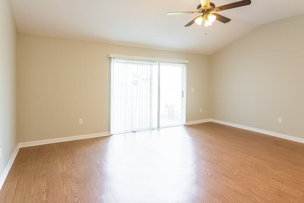 9373 Prosperity Lake Dr - Photo 5 of 16