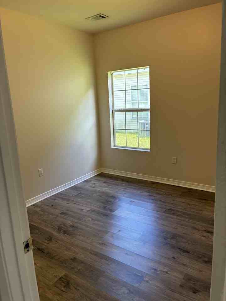 6027 E Newton St #1 - Photo 5 of 13