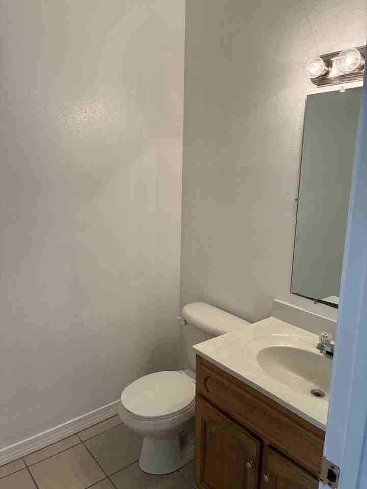 6027 E Newton St #1 - Photo 6 of 13