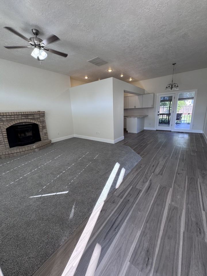 2145 E Katelyn Dr #1 - Photo 3 of 22