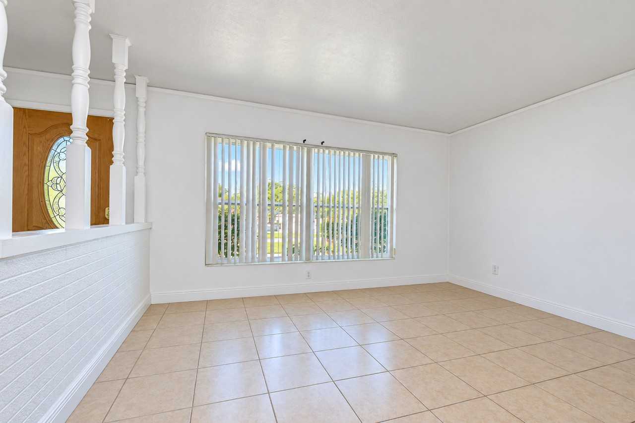 1001 Bay Breeze Ter #1 - Photo 5 of 32