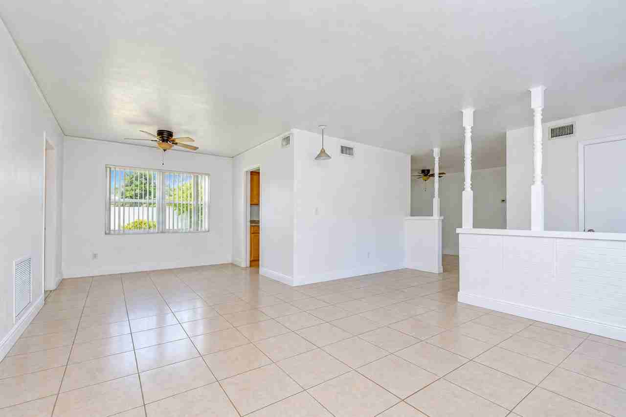1001 Bay Breeze Ter #1 - Photo 7 of 32