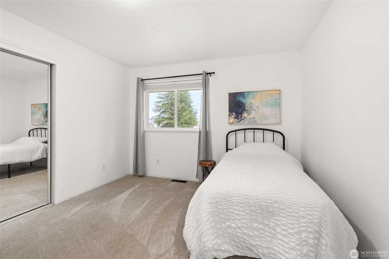 1346 3rd St W #1 - Photo 6 of 10