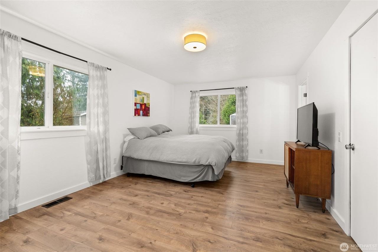 1346 3rd St W #1 - Photo 7 of 10