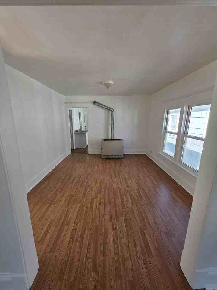 123 Maple Ave #2 - Photo 4 of 9
