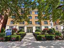 featured image of 52 N Arlington Ave