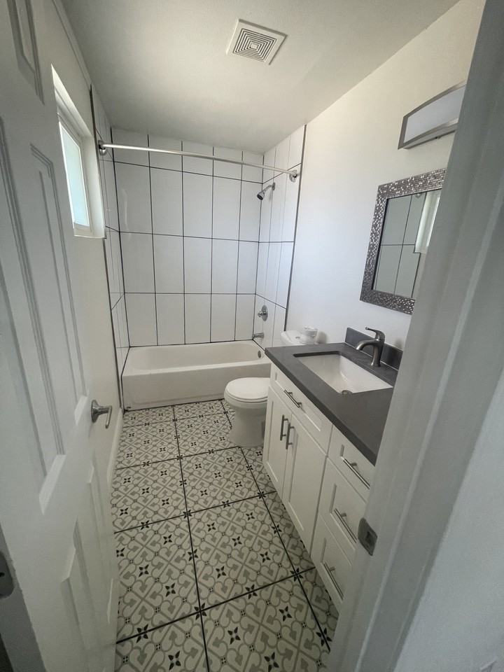 6725 East Earll Driveunit 12 #12 - Photo 4 of 6