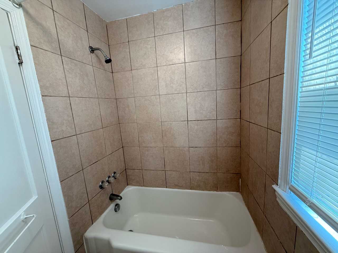 4333 Hamilton Ave #2 - Photo 6 of 14