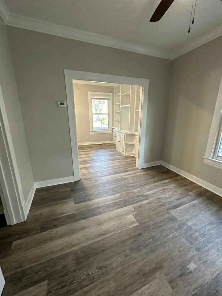 4808 S 4th St #1 - Photo 5 of 36
