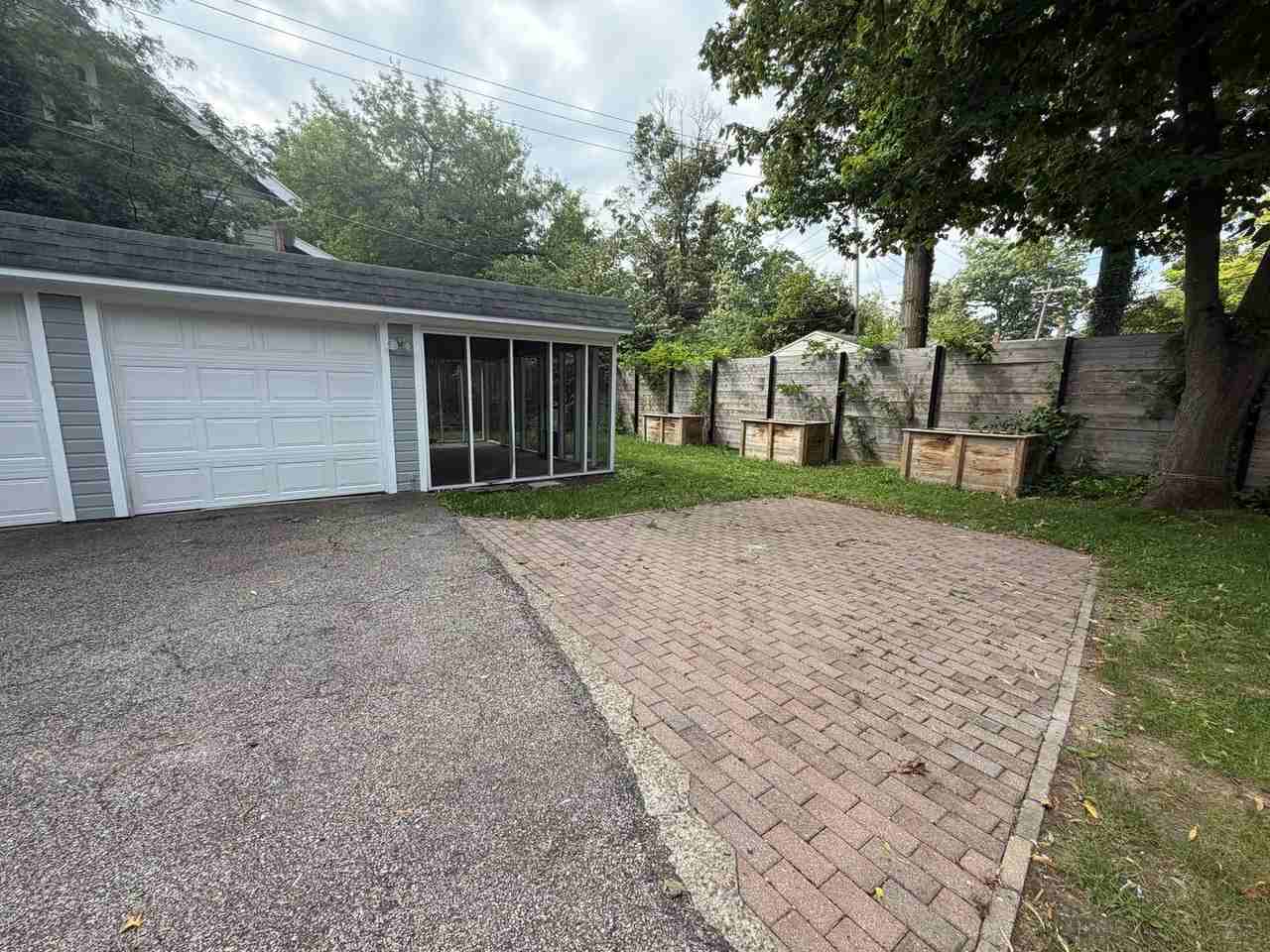 13048 Cedar Rd - Photo 2 of 22