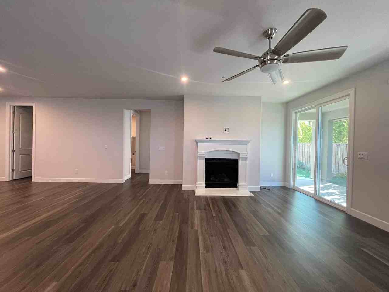 601 Belfonte St - Photo 6 of 38