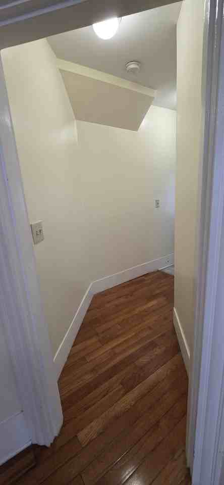 14 Pinedale Avenue #1st floor - Photo 4 of 16