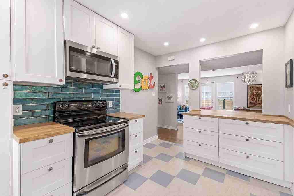 295 Beechgrove Avenue - Photo 7 of 37