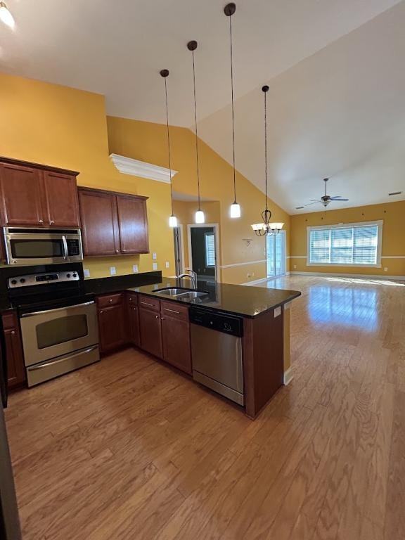 1036 Tideline Dr - Photo 5 of 42