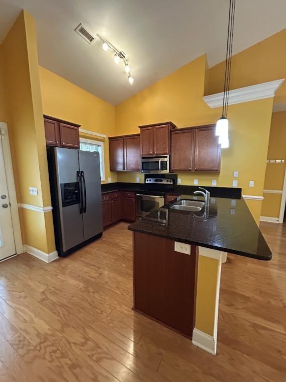 1036 Tideline Dr - Photo 6 of 42
