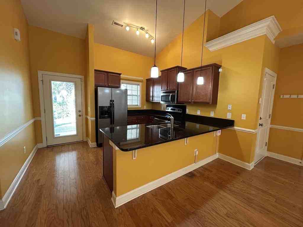 1036 Tideline Dr - Photo 7 of 42