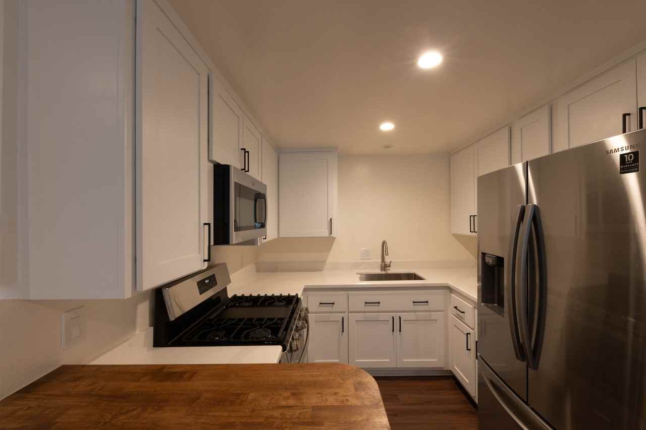 1813 12th St #D - Photo 5 of 16