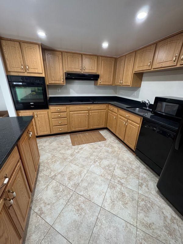 12703 Millstream Dr - Photo 6 of 19
