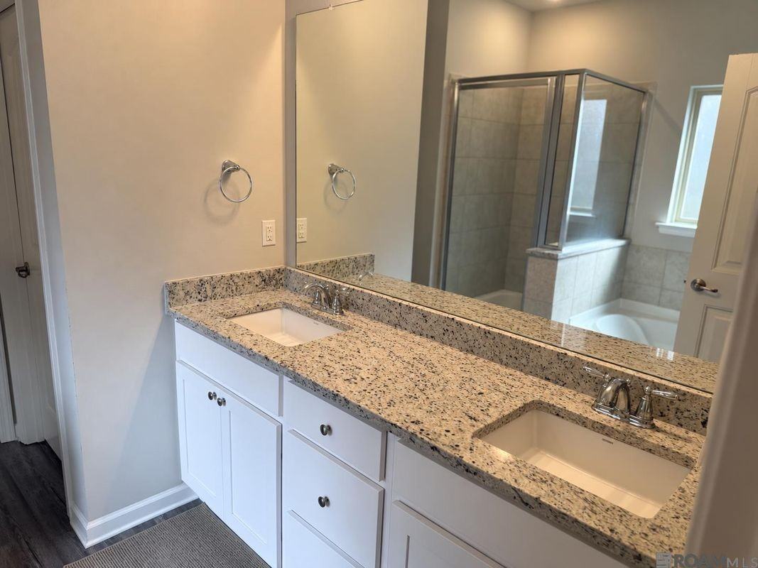 13812 Malbec Ave - Photo 2 of 9