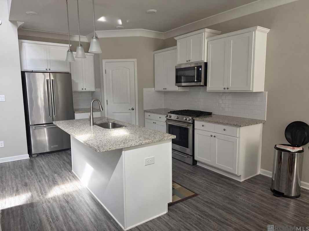 13812 Malbec Ave - Photo 3 of 9