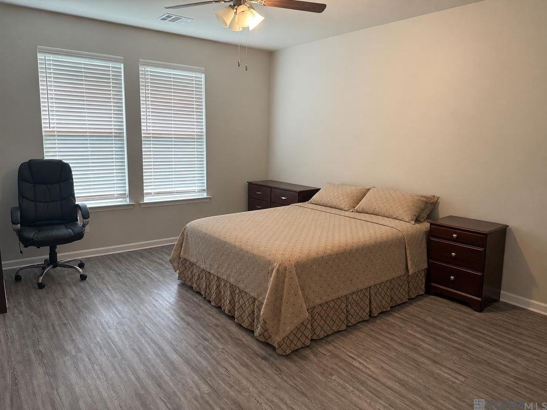 13812 Malbec Ave - Photo 5 of 9