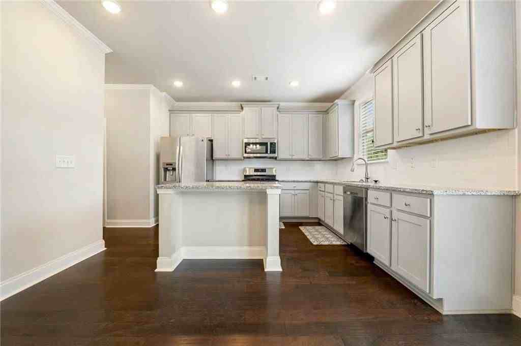 422 Hinton Farm Way - Photo 7 of 27