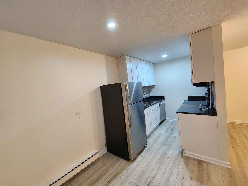 201 Bretton St - Photo 3 of 12