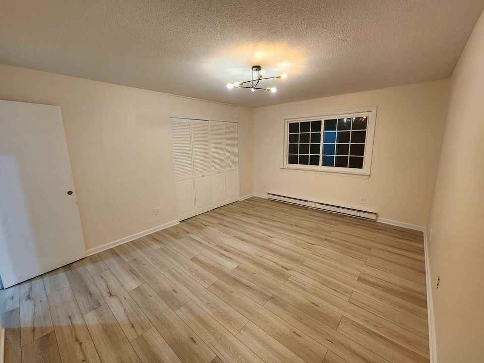 201 Bretton St - Photo 6 of 12