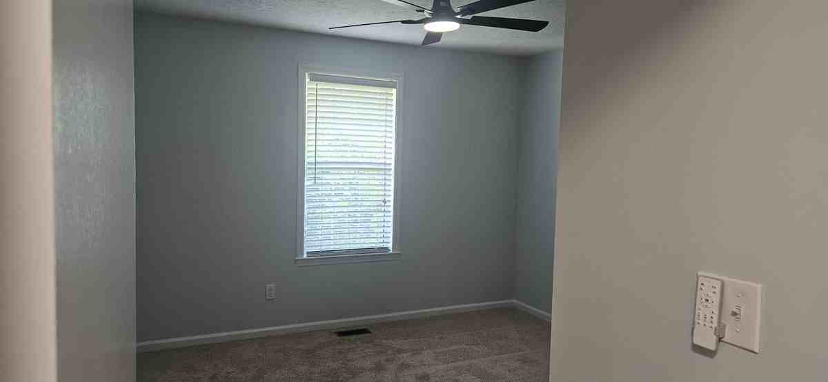 1075 Pleasant View Cir - Photo 2 of 23