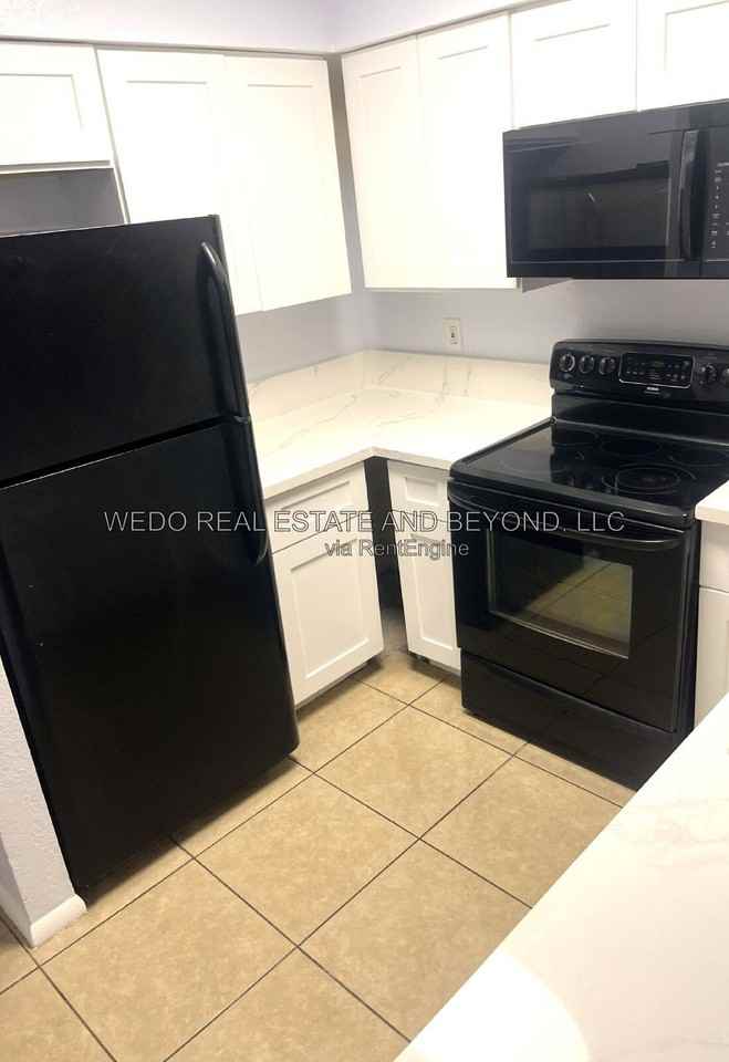 1504 E 29th Ave #3 - Photo 4 of 21